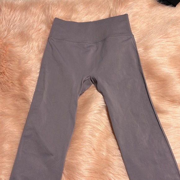 Lululemon Yoga leggings Ebb to Street Tight Frosted Mulberry size 4 - Picture 8 of 13